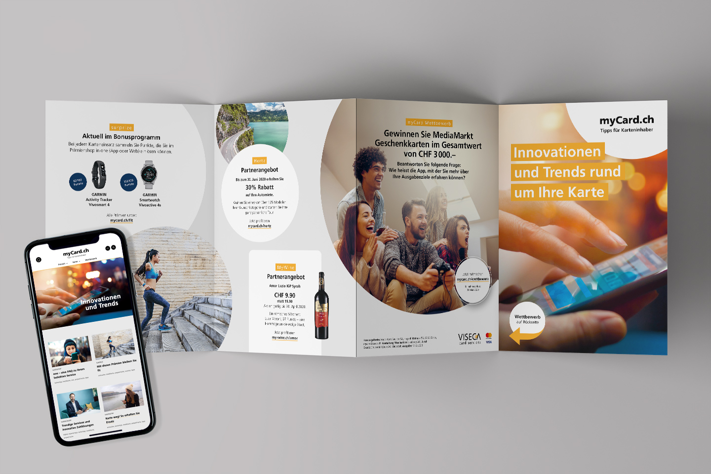 Die Kreditkarte im Zentrum: Broschürenansicht des gedruckten myCard.ch